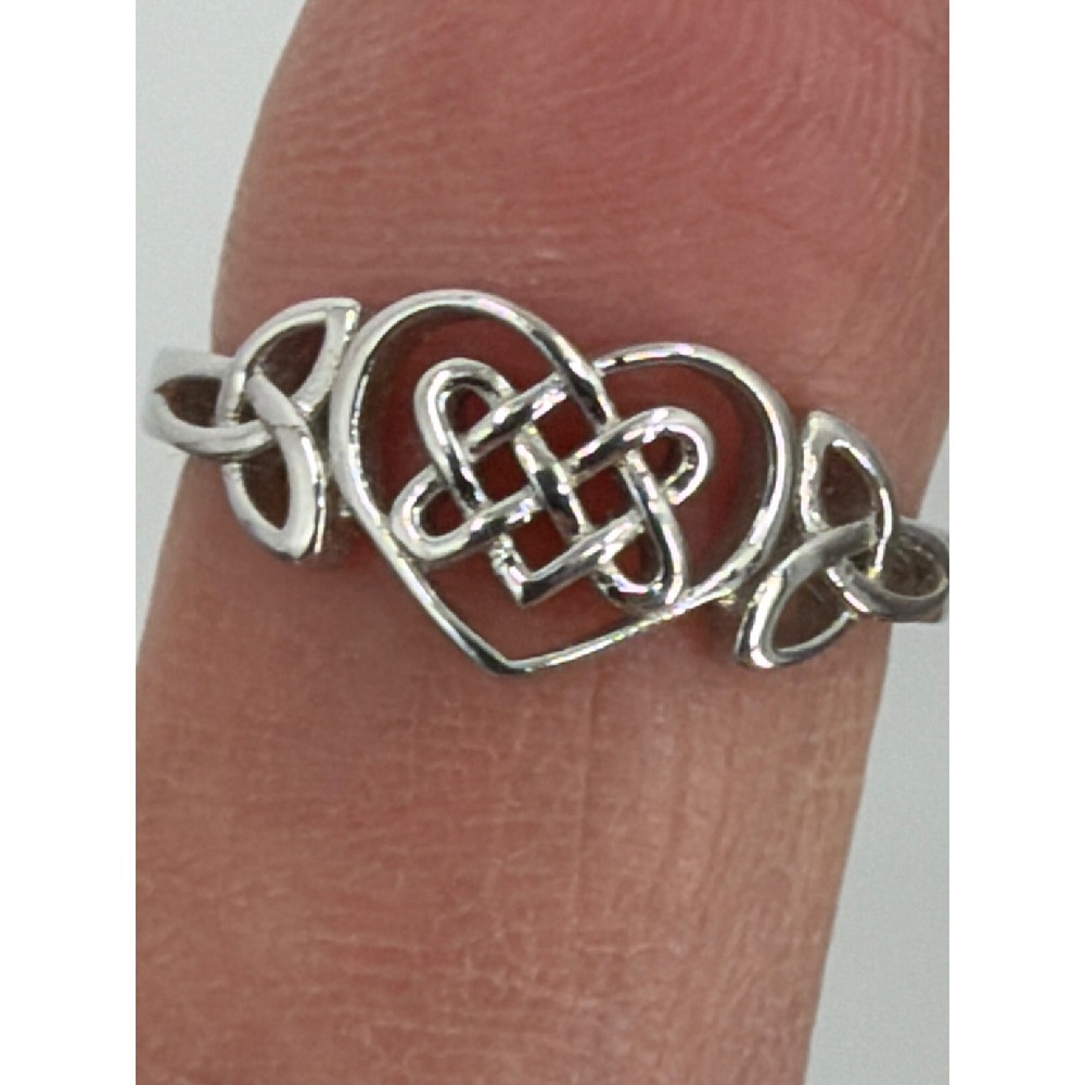 Sterling Silver 925 Celtic Knot Heart Ring Trinity Triquetra Band Silver 6.5